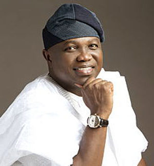 BREAKING: EFCC Raids Ambode's House In Epe